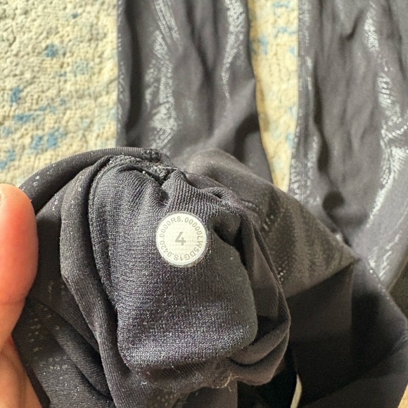 Lululemon Wunder Under High-Rise Tight 28" *Shine
Acclimatize Black Black Foil 4 - Picture 6 of 7